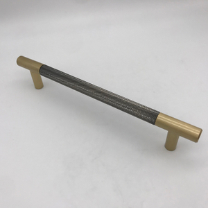 OEM/ODM High Quality 2020 New Aluminium Gold Brushed Brass Knurled Long Furniture Cabinet Handles