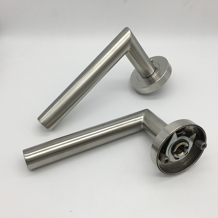 Silver Door Hardware Stainless Steel Brushed Nickel Antique Gatehouse Lever Handles Buy lever